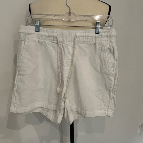 2 Pairs Women's Old Navy Linen Blend Drawstring Shorts Size M - Picture 8 of 11